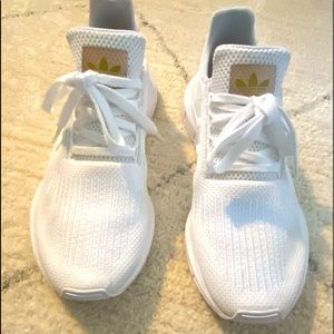 Woman’s swift run casual